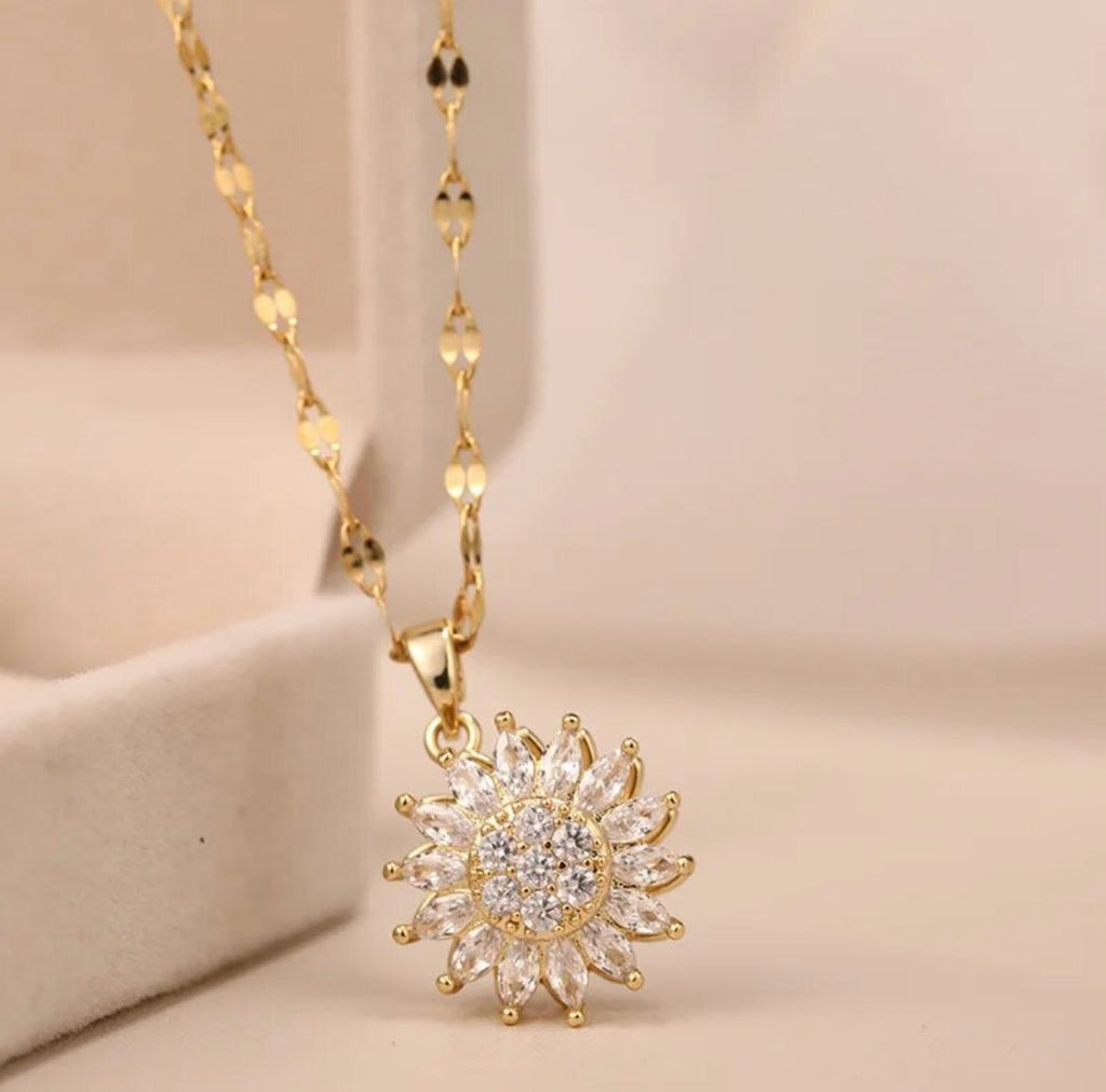 Collar Girasol Giratorio 🌻 Enchapado en Oro ✨ | Elegancia y Relajación