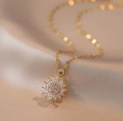 Collar Girasol Enchapado en Oro