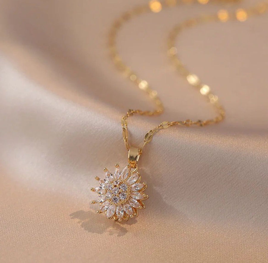Collar Girasol Enchapado en Oro